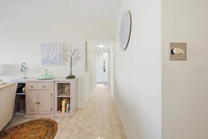 Hallway to 2nd bedroom.
