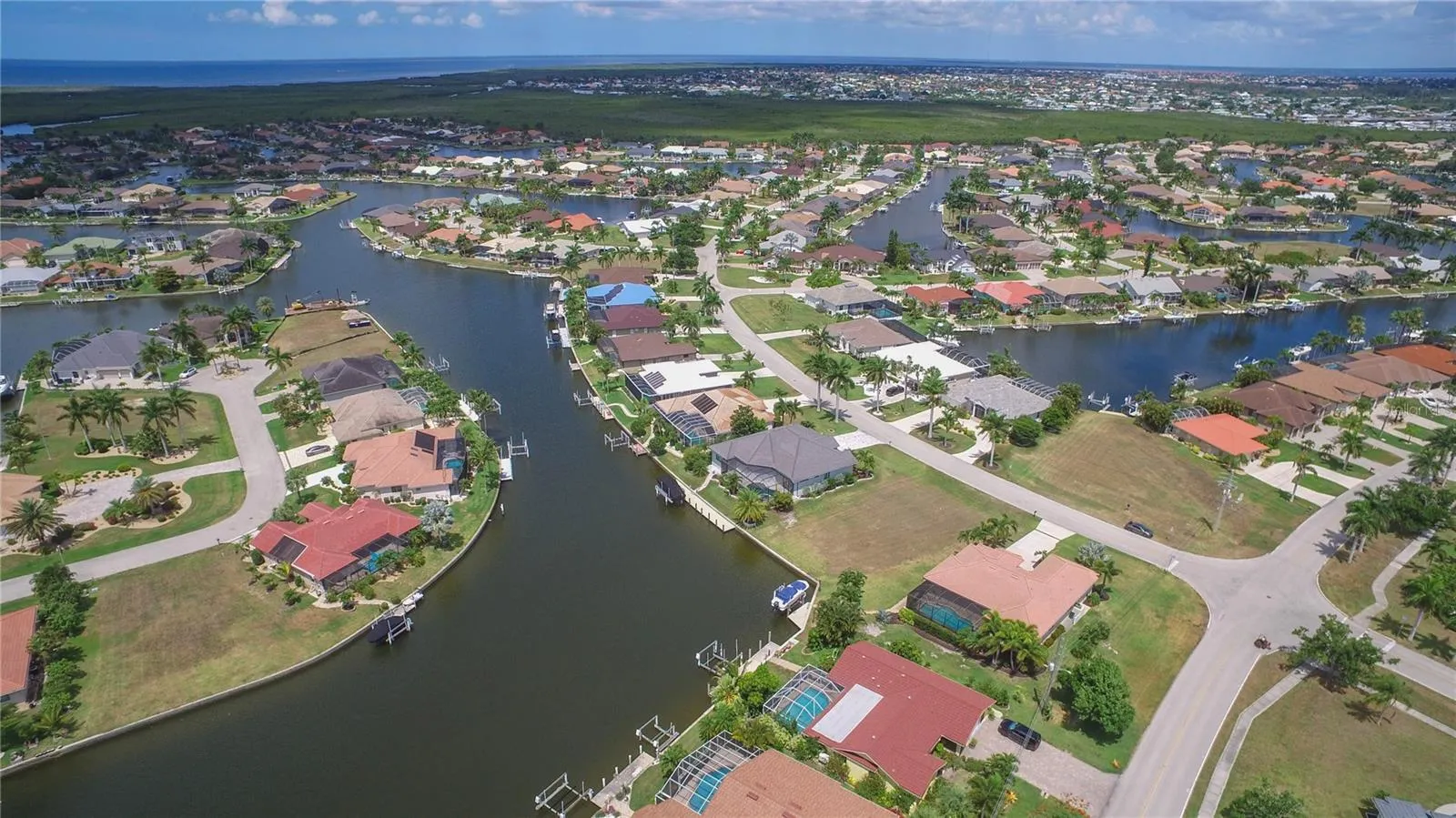Picture your new home on this waterfront lot.