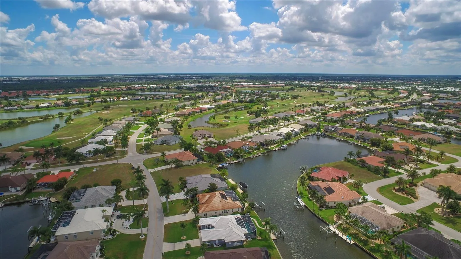 Community view of Burnt Store Isles