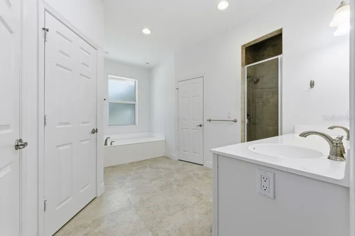 Primary On Suite Bath