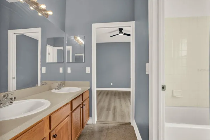 2nd Bathroom
