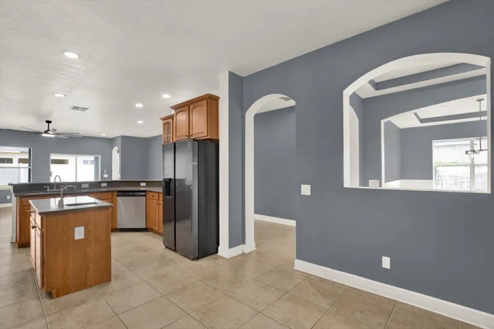 Kitchen & Breakfast Nook