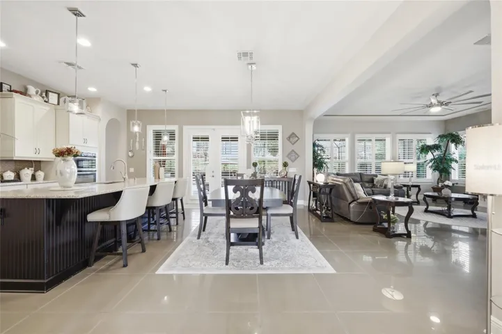 Kitchen/Dining Room Combio