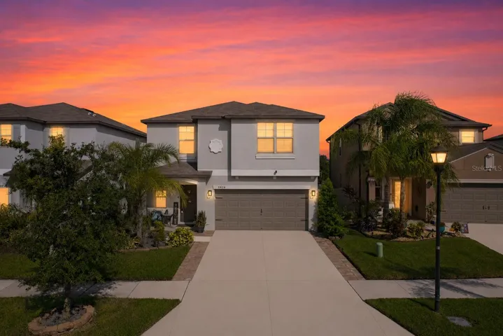 Virtual twilight - absolutely beautiful!