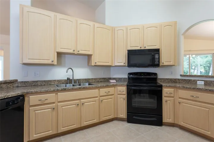 Lots of cabinet space in this kitchen!