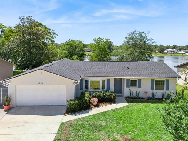 1212 Russell Drive Ocoee FL, newly renovated and ready for the next owner.