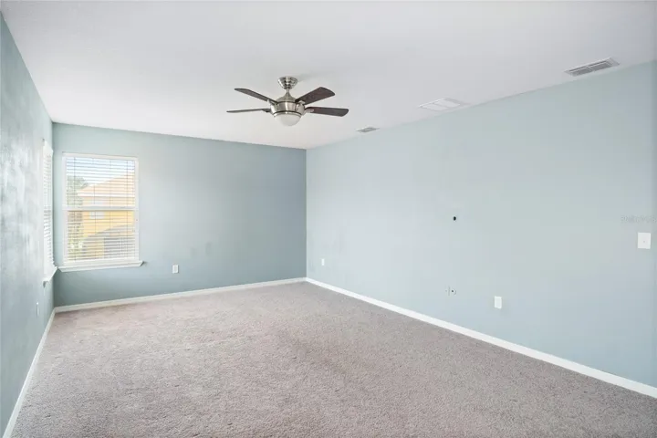 Second floor primary en suite