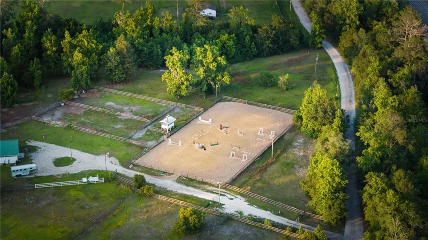 Nearby Equestrian Facilty