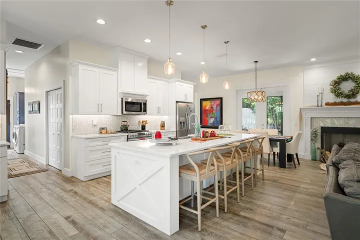 Open Kitchen