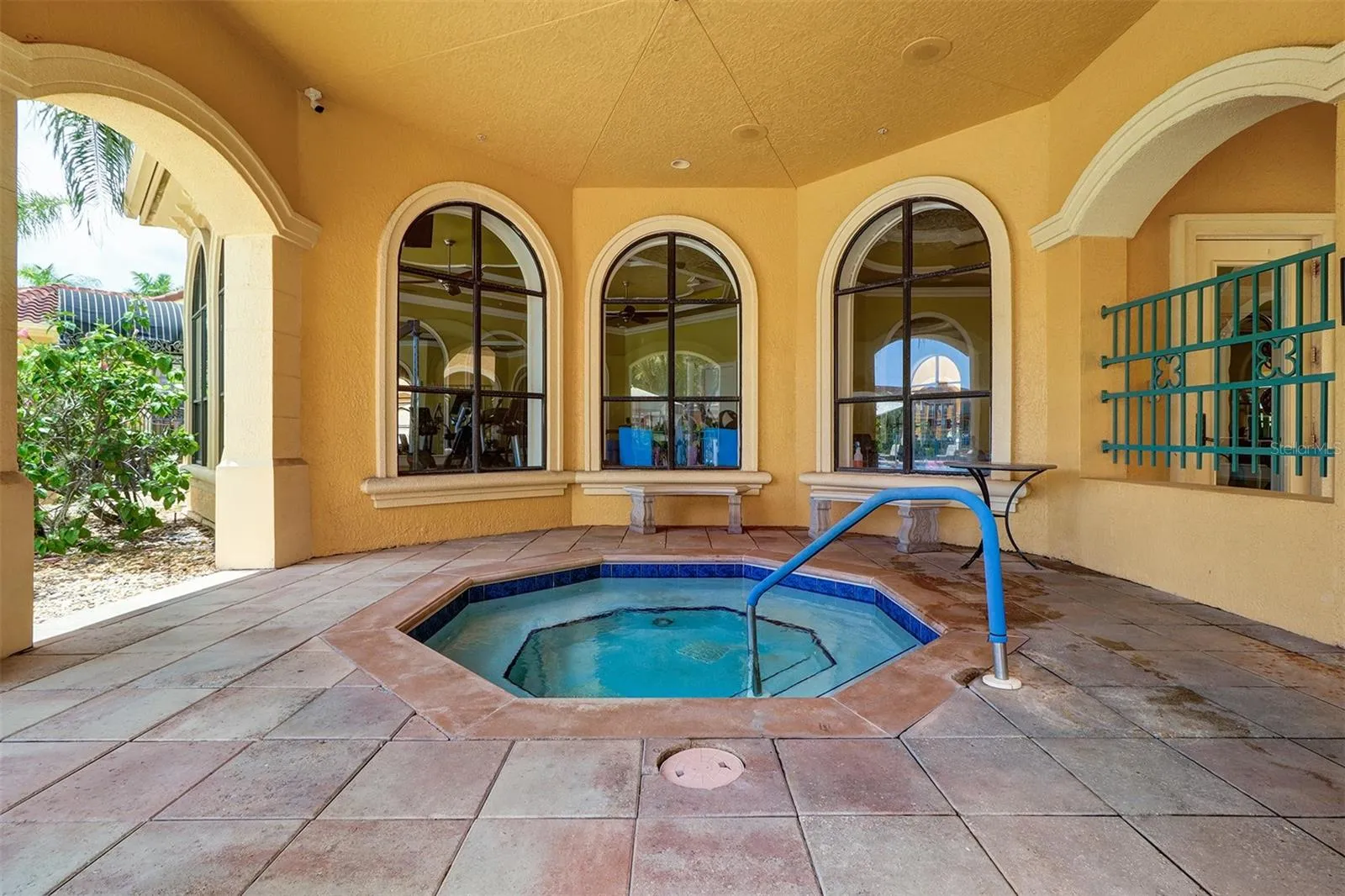 Geo thermal heated spa