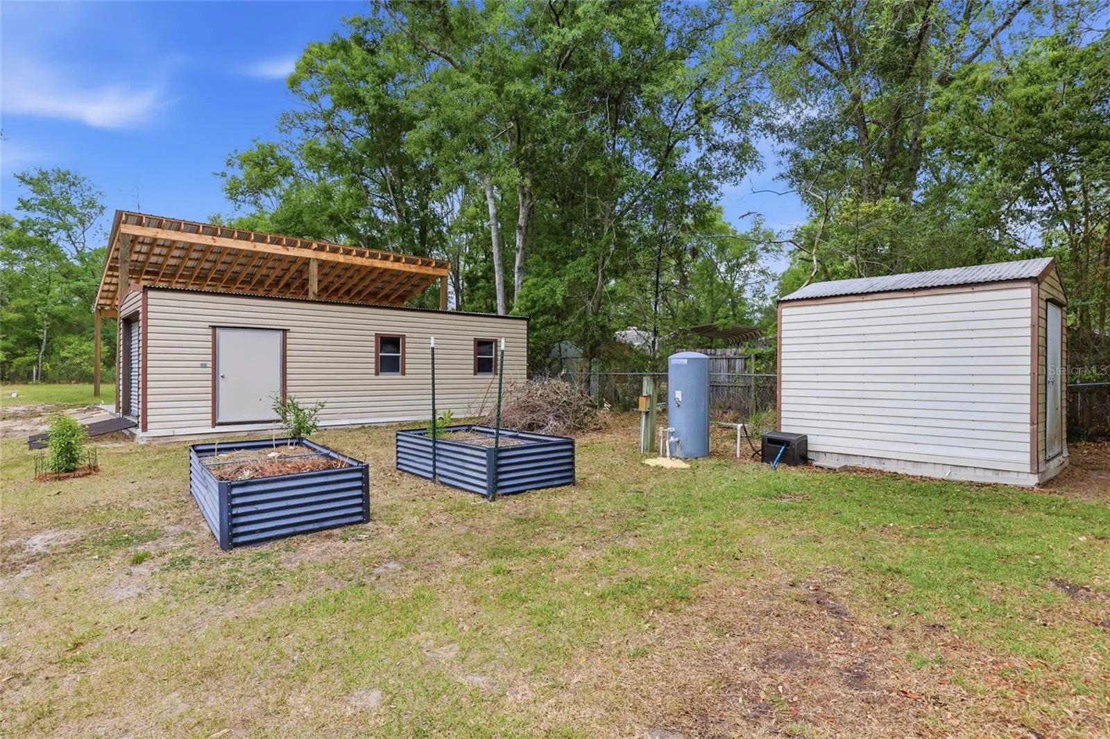 Closed shed
