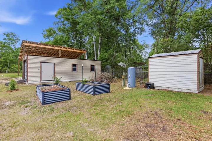 Closed shed