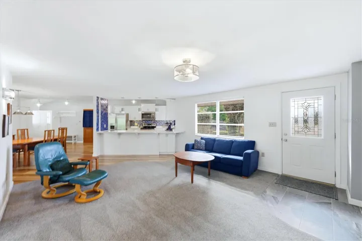 Venice Gardens Lakefront Home