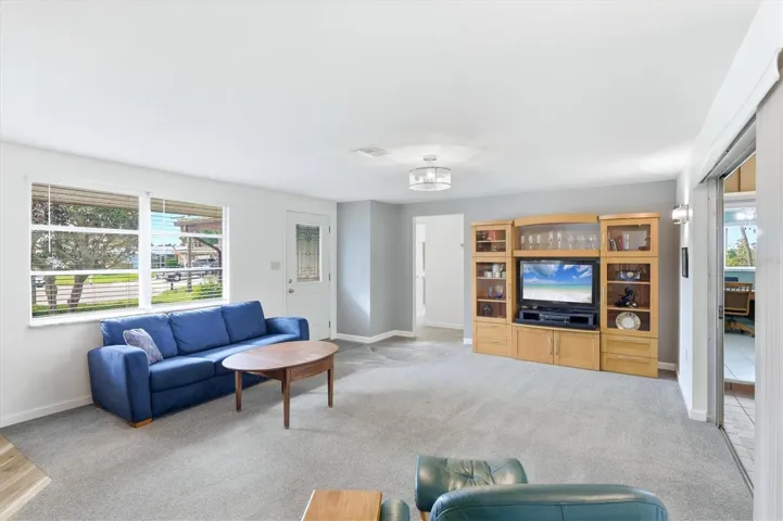 Venice Gardens Lakefront Home