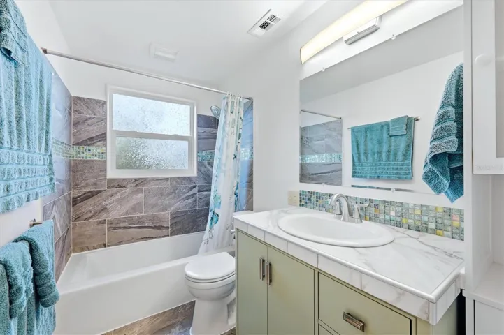 Venice Gardens Lakefront Home with Updated Bathrooms