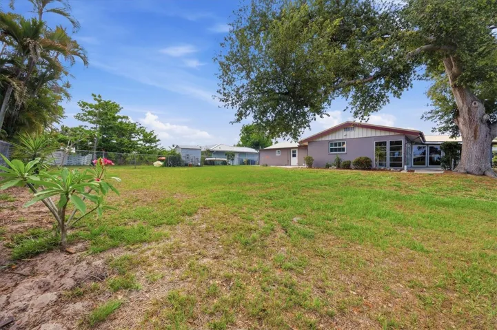 Venice Gardens Lakefront Home on .31 Acre Lot