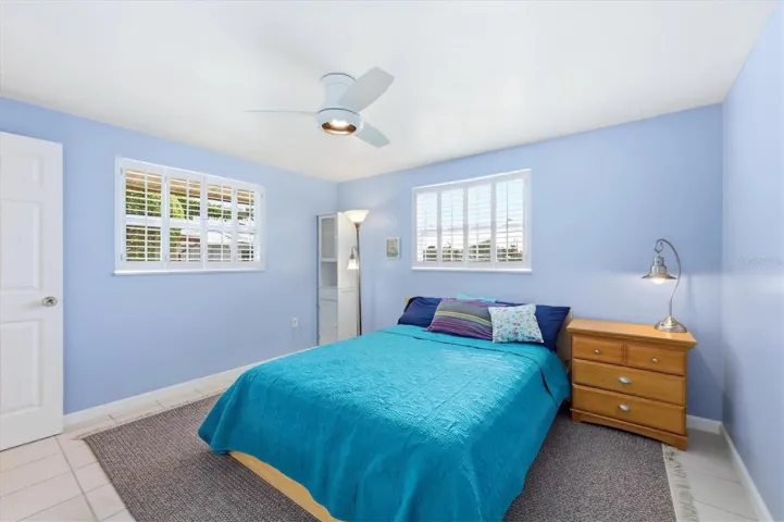 Venice Gardens Lakefront Home