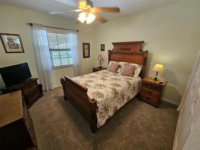 Guest bed does not convey