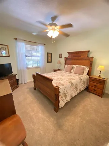 Guest bedroom