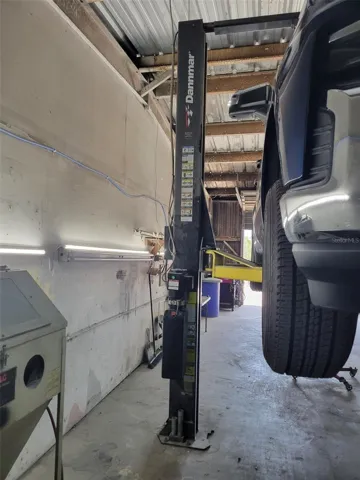 HYDROLIC LIFTS