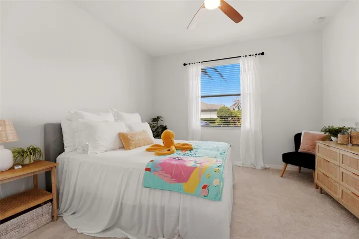 Guest bedroom