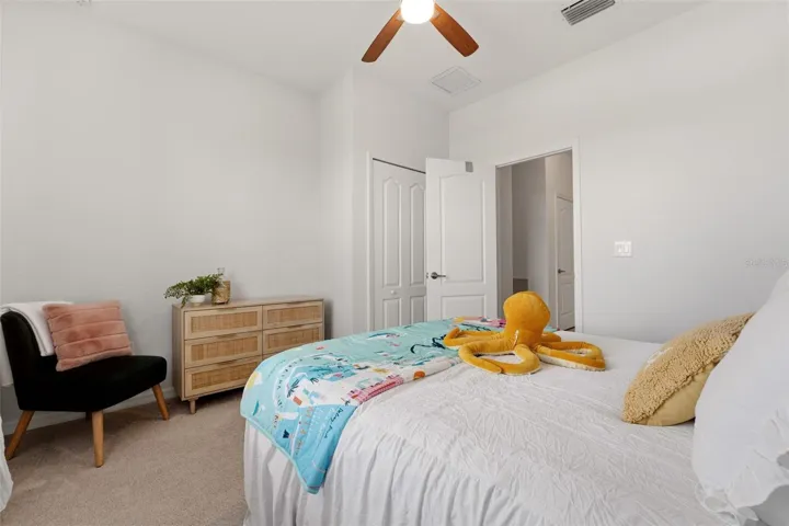 Guest bedroom