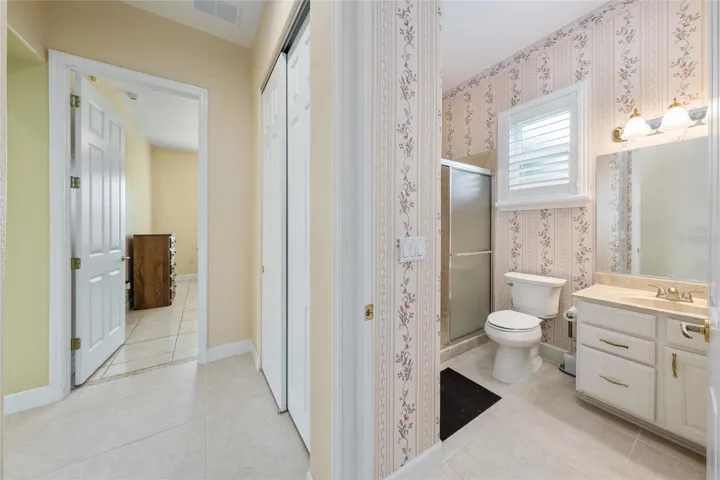 2nd bathroom