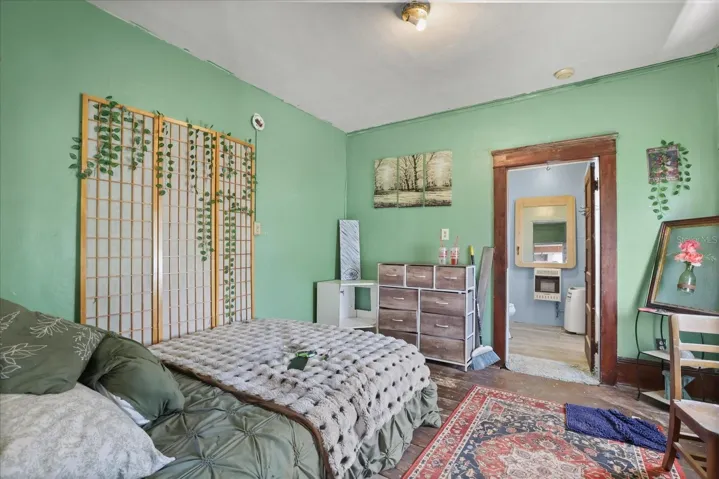 Unit 2 (Bedroom 2)