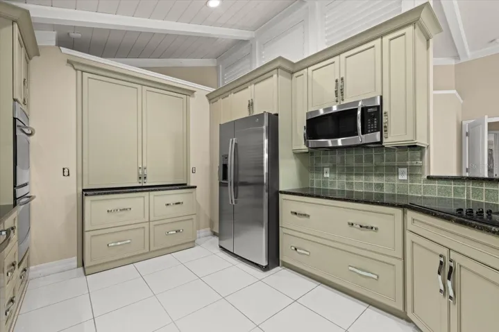 Chefs Kitchen with GE Profile Stainless Appliances