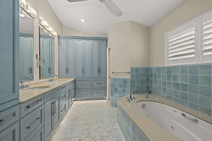 Double Vanity with Outfitted Medicine Cabinetry