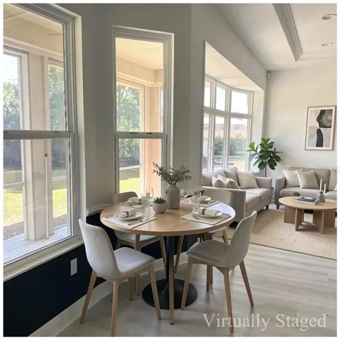 Virtually Staged Eat-in Kitchen