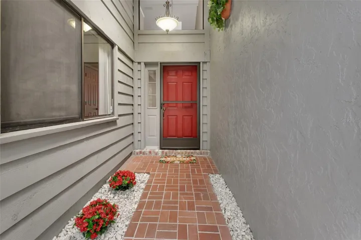 Front porch and entryway.