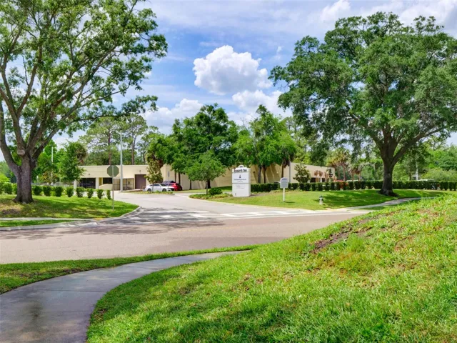 Walkway to UCF