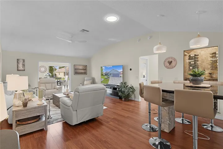 Entertaining area