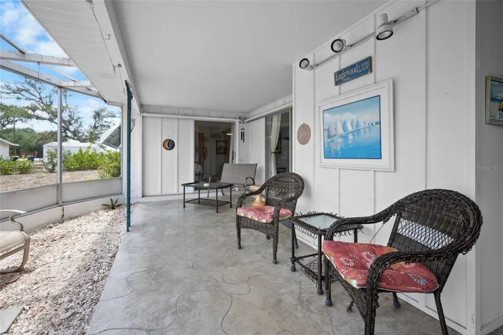 Partially Covered & fully Screened Lanai