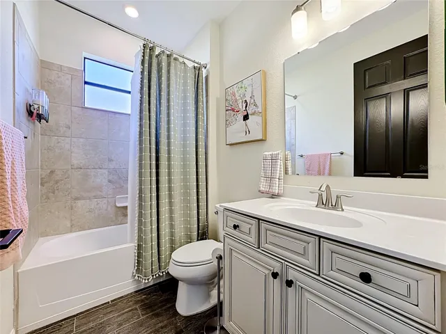 Guest rooms shared bath