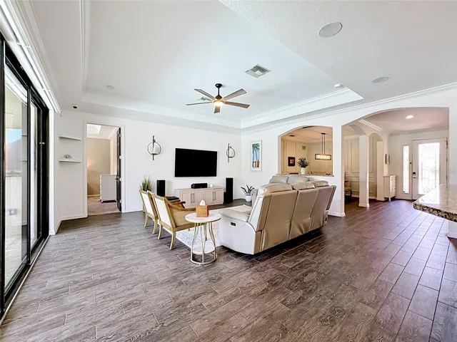 Greatroom with Trey ceiling and fan!