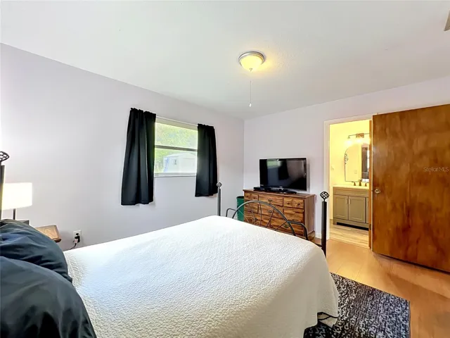 Primary Bedroom/Primary Bath
