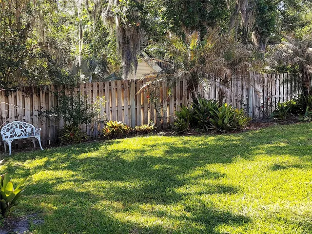 Rear Wooden Fence leading to Hillside Dr.