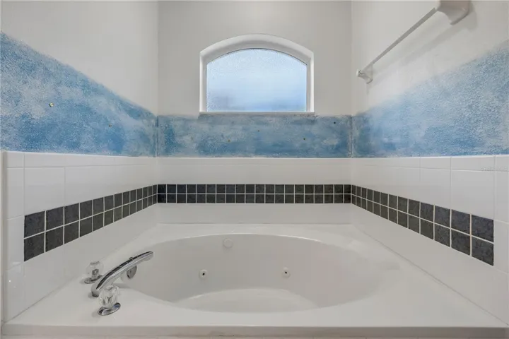 PRIMARY BATHROOM WITH GARDEN TUB