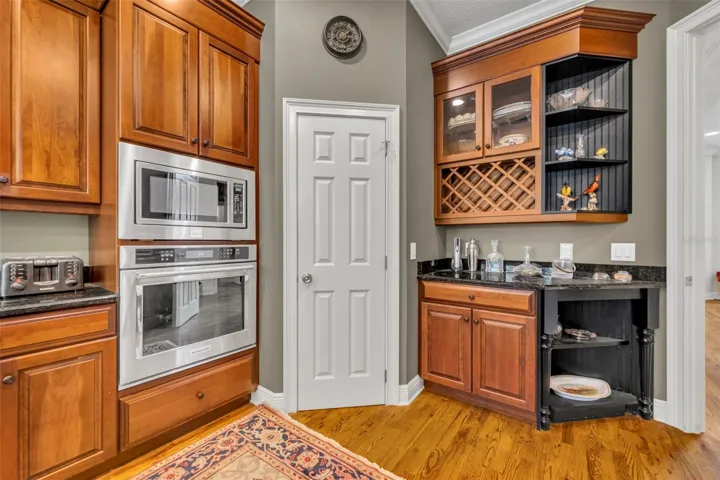 Walk in Pantry