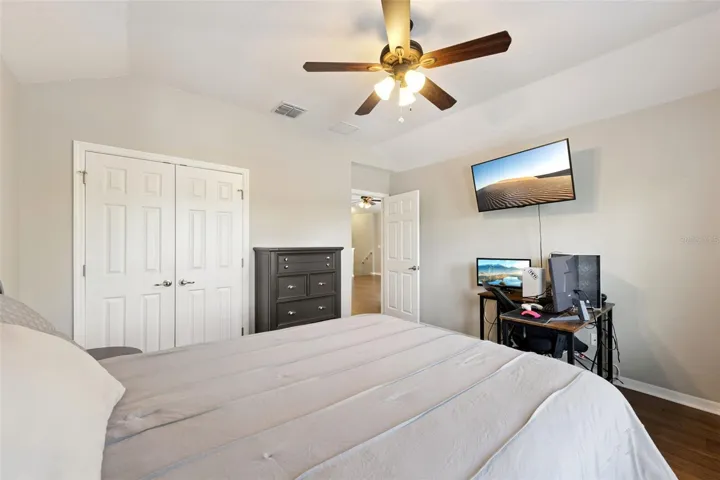 Bedroom 5 (up stairs)