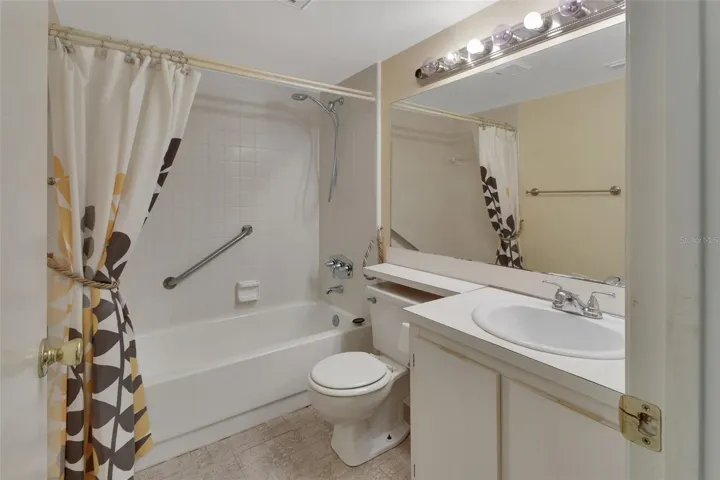Guest Bathroom