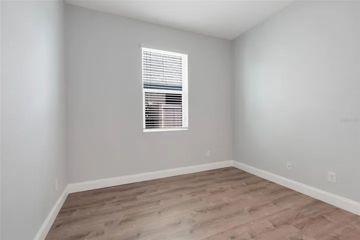 Office area between 2 bedrooms