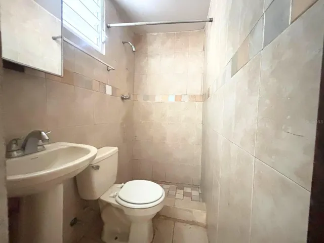 bathroom unit 1