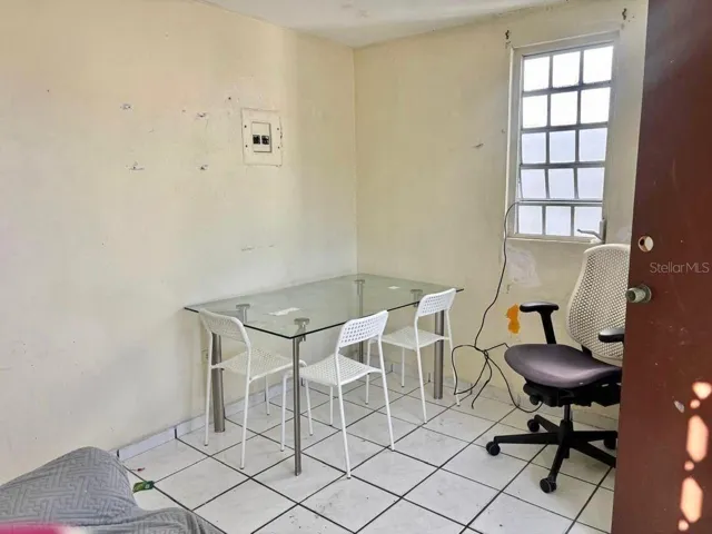 Living room unit 2