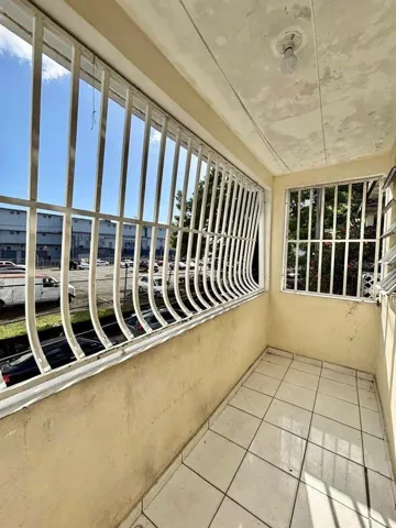 Balcony unit 2