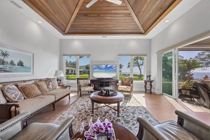 15' High Cypress Ceiling