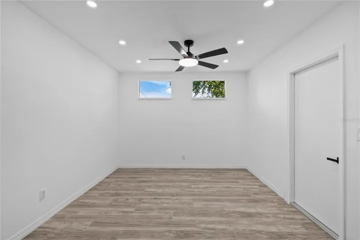 Family room/Bonus room