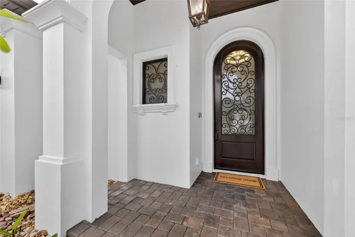 ENTRANCE PORCH